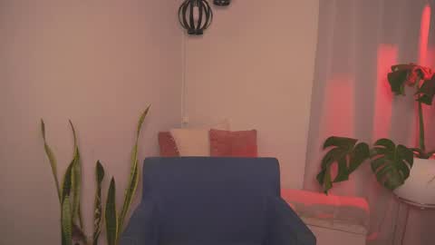 Sharlotte online show from March 28, 9:05 pm