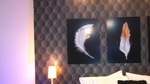 Sharom  online show from April 20, 7:17 pm