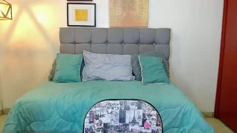 ESTEFI  online show from April 3, 1:18 pm