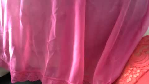 Snapshot of shavedassballs chatting on October 31, 3:23 pm shavedassballs online show from October 31, 3:23 pm