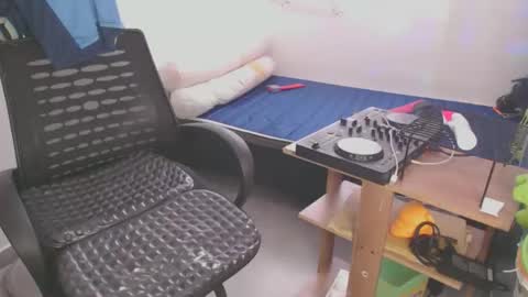 Shayna online show from February 27, 9:51 pm