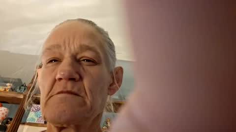 shebesuckn512405 online show from January 9, 4:29 am