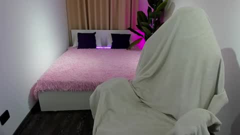 Sheila GMT 2 Tuesday Wednesday Friday Saturday Sunday- 8  5  online show from February 24, 4:49 am