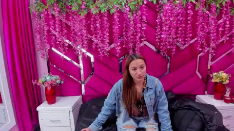 sheilly_candy online show from January 4, 7:34 pm