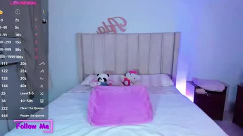 Danna   online show from June 20, 3:35 am