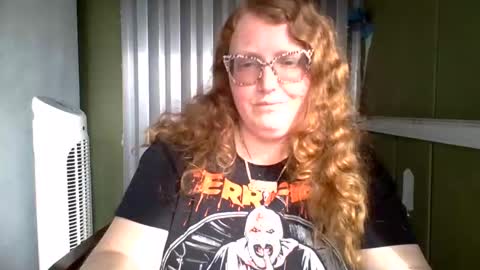 Red online show from March 2, 8:37 pm