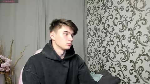 Snapshot of sherlockmax chatting on September 18, 6:12 pm Max online show from September 18, 6:12 pm