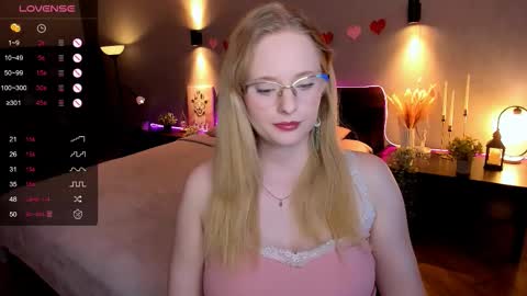 Hello guys my name is Aemilia online show from October 18, 6:17 am