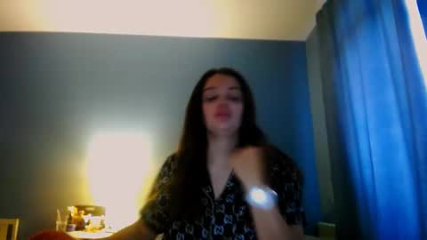 Vikki online show from November 23, 11:52 am