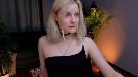 help me reach my first 25 thumbs up online show from September 24, 3:52 pm