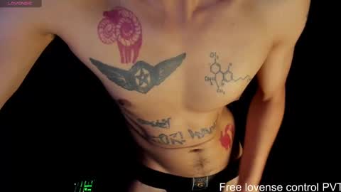 Elliot online show from March 3, 11:46 pm