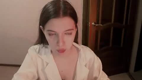 shiraha___rafieru online show from September 24, 9:10 pm