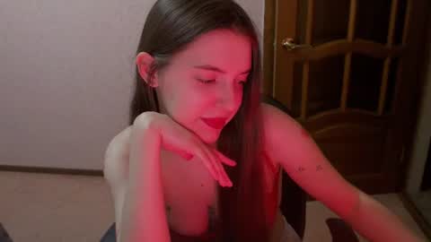 shiraha___rafieru online show from June 24, 9:44 pm