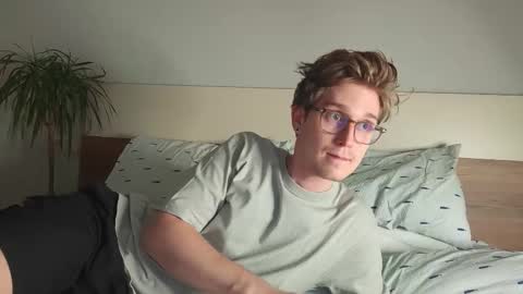 Matthew online show from December 14, 5:30 pm