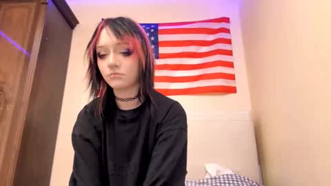 Luna online show from February 3, 8:35 pm