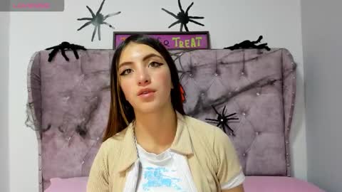 shirleyhott online show from October 18, 7:40 pm