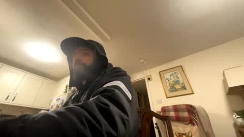 Shady online show from March 1, 6:01 pm