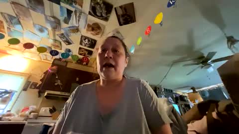 shorty920505 online show from May 27, 9:12 pm