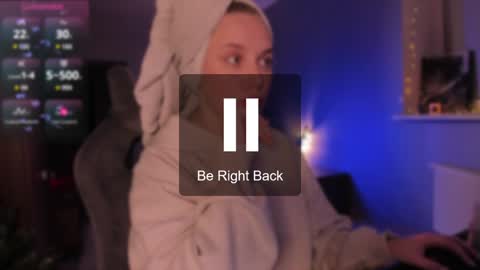 Snapshot of shorty_di chatting on December 10, 8:05 pm Diana online show from December 10, 8:05 pm