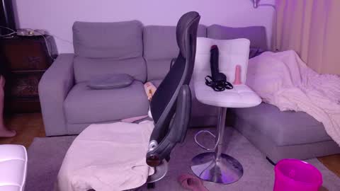 Mimi   online show from January 27, 7:13 pm