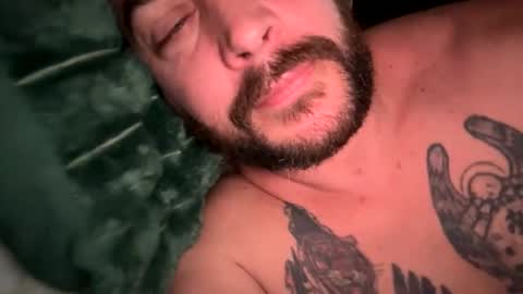 Snapshot of shubby420 chatting on October 31, 3:34 pm YeahBoi420 online show from October 31, 3:34 pm