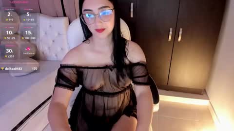 Nahomy online show from September 25, 5:14 am