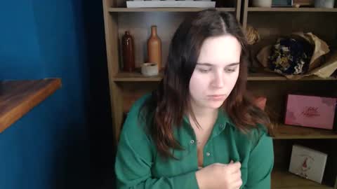 shy_lil online show from October 9, 10:32 am