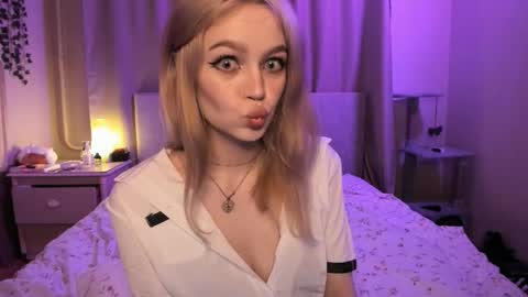 Megan 3 online show from September 21, 9:41 pm