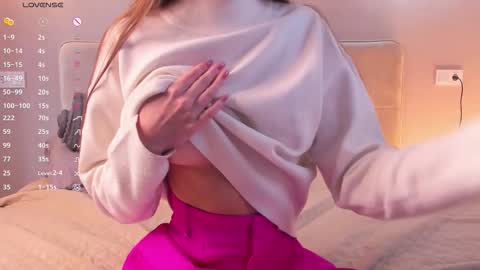 Melanie online show from October 23, 9:00 am