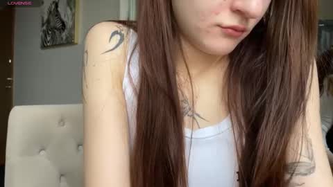 Snapshot of shybella_girl chatting on September 24, 7:48 am Bella online show from September 24, 7:48 am