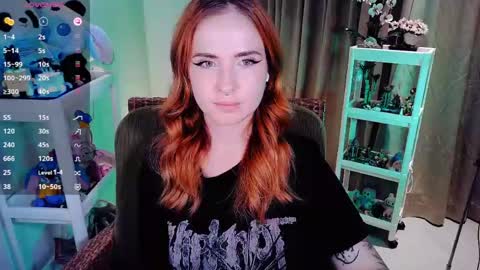 Effie online show from May 12, 7:01 pm