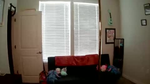 shypetitebaby online show from March 21, 5:39 pm