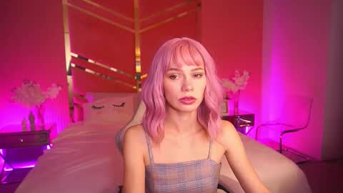 shyysiren online show from November 2, 8:25 am