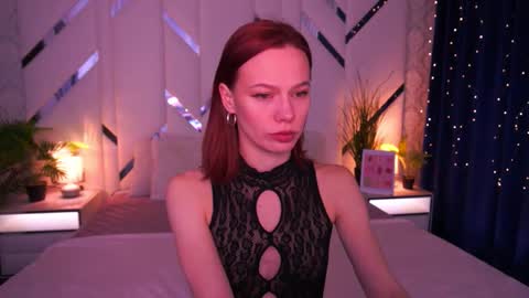 shyysiren online show from February 3, 8:51 am