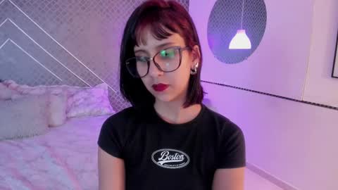 Sia online show from September 11, 7:42 am