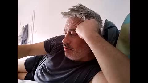 Snapshot of sibemolx chatting on October 15, 1:45 pm sibemolx online show from October 15, 1:45 pm