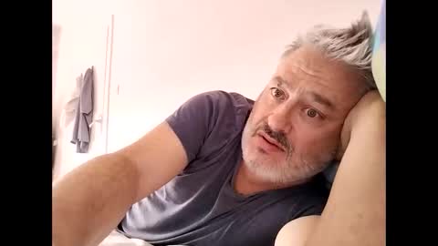 Snapshot of sibemolx chatting on October 16, 2:06 pm sibemolx online show from October 16, 2:06 pm