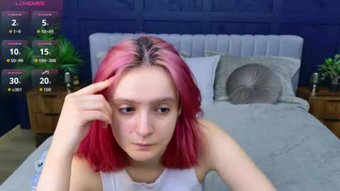sidney_blair online show from July 5, 8:10 am