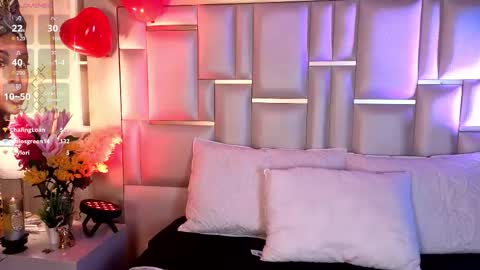 Sienna Desieree online show from February 15, 1:10 pm