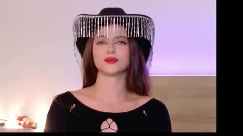 Snapshot of sienna_voss chatting on October 19, 10:58 pm sienna_voss online show from October 19, 10:58 pm