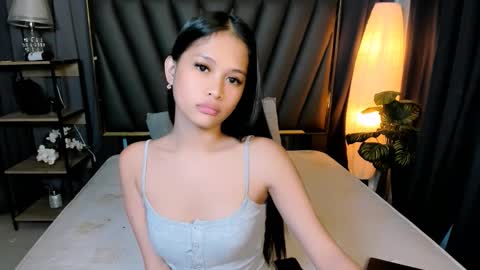 Belle online show from January 8, 9:15 am