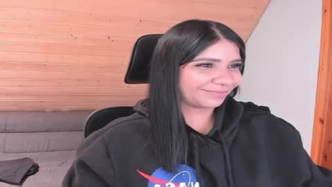 siirena online show from April 20, 7:00 am