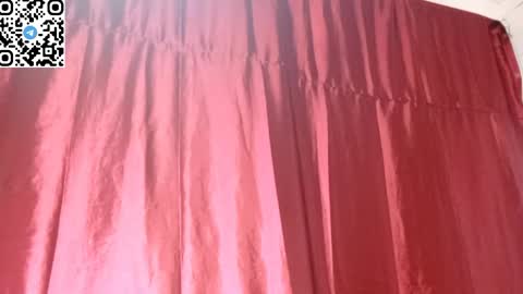 JULIANA online show from May 14, 9:24 pm