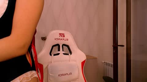 silk_ann online show from December 16, 6:42 am