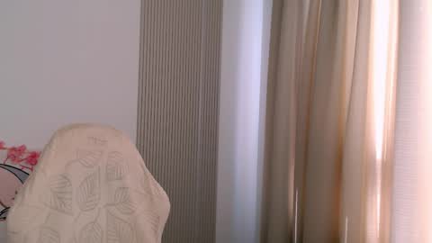 silk_ann online show from May 26, 11:27 am