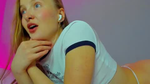 Mila online show from September 20, 9:12 am