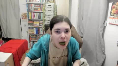 Snapshot of silvercaramel chatting on September 28, 9:13 pm silvercaramel online show from September 28, 9:13 pm