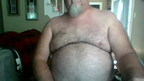 silverdadbod26 online show from July 10, 3:17 pm