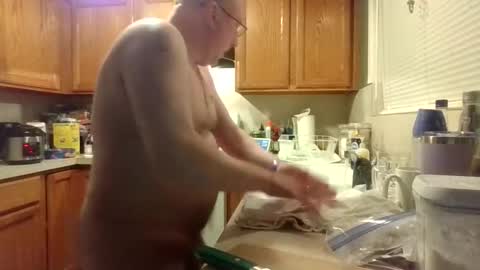 silverdragon70 online show from October 27, 2:22 am