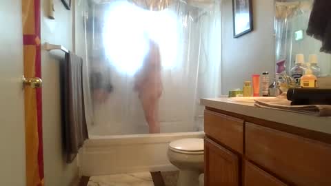 silverdragon70 online show from March 1, 9:52 pm